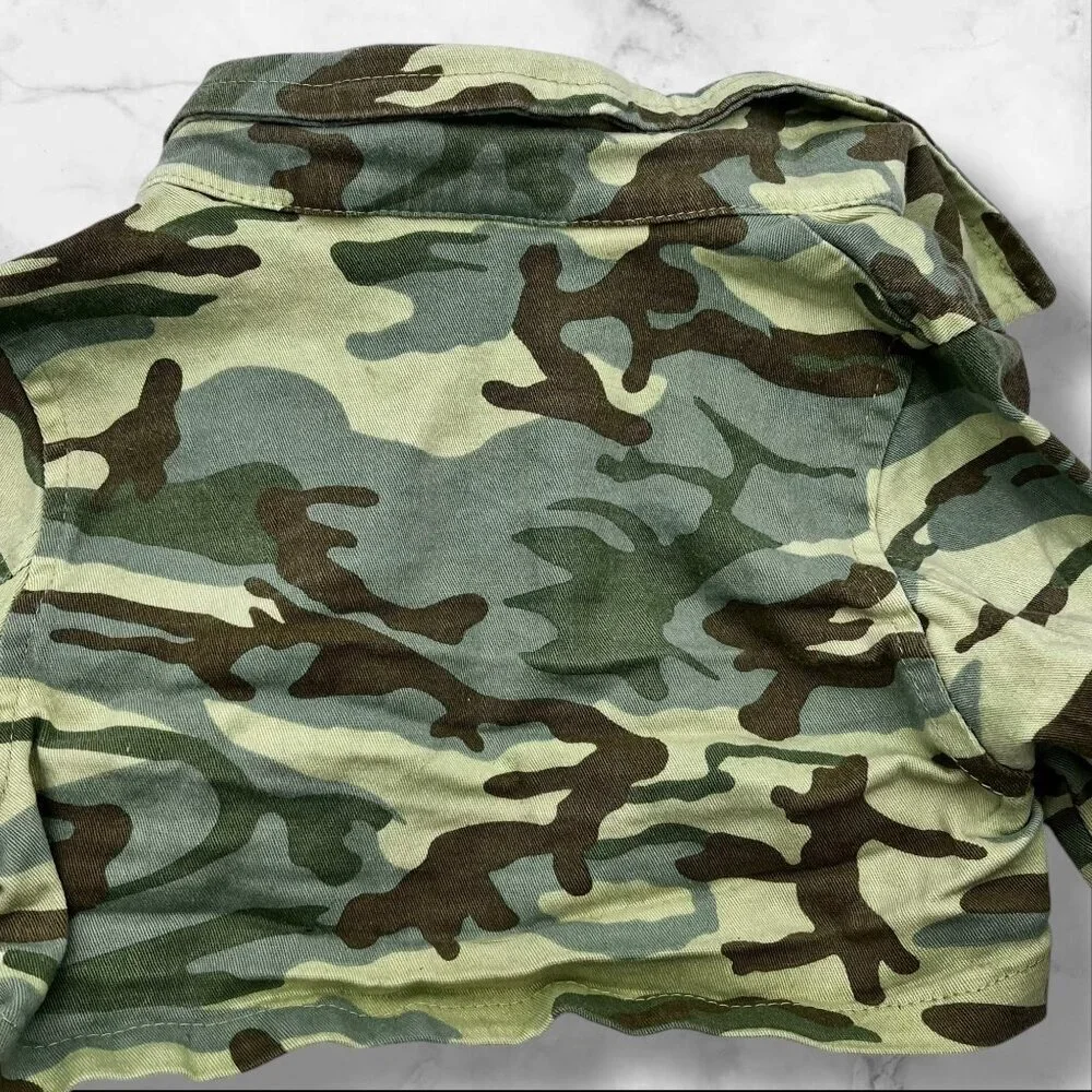 Trendy Girl  Camo Print Cropped Jacket For Girls Size 3T Long Sleeve With Button